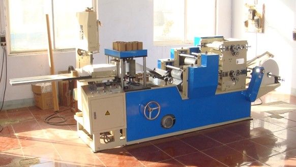 One Time Use Paper Tissue / Napkin Folding Machine With Unfolding Size 245 x 245 mm